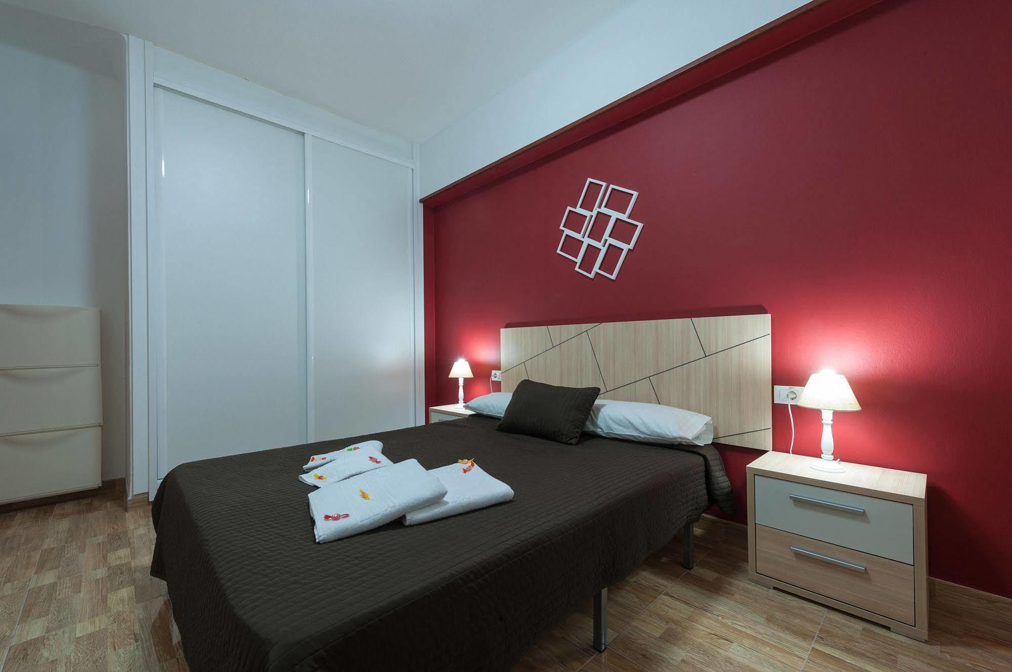 Apartamentos Vacacionales Las Palmas Urban Center Esterno foto