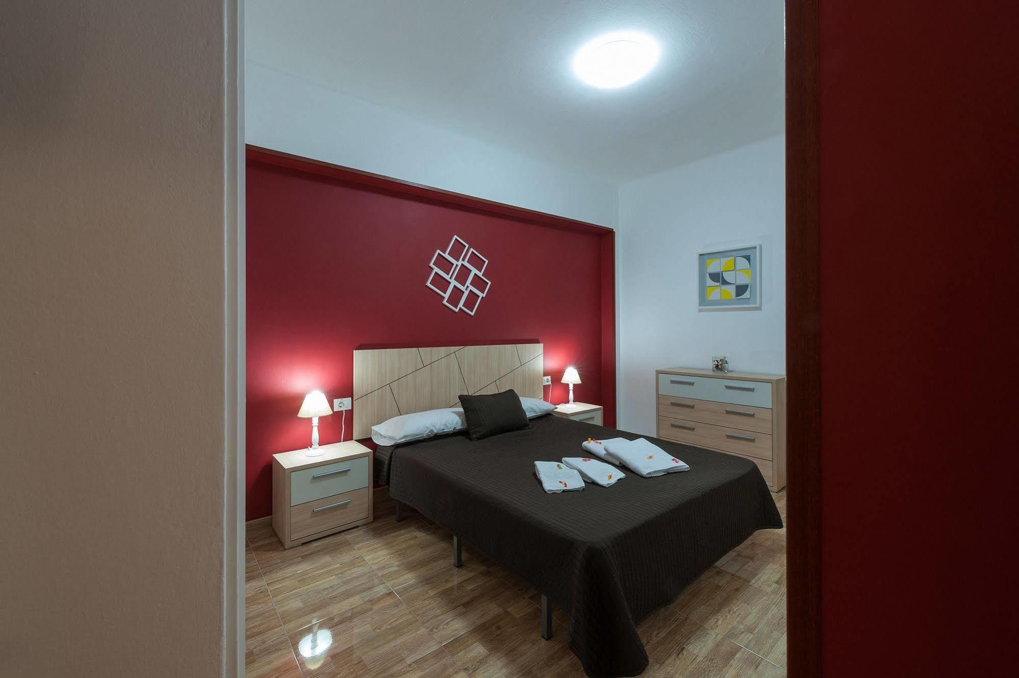 Apartamentos Vacacionales Las Palmas Urban Center Esterno foto